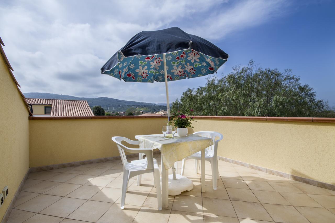 Case Vacanze Paradise Beach Vicino Cefalù Campofelice Di Roccella Exterior foto