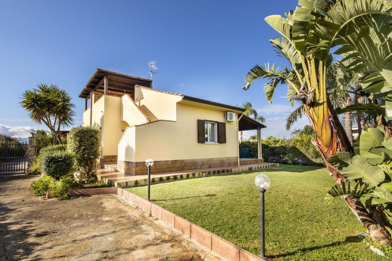Case Vacanze Paradise Beach Vicino Cefalù Campofelice Di Roccella Exterior foto