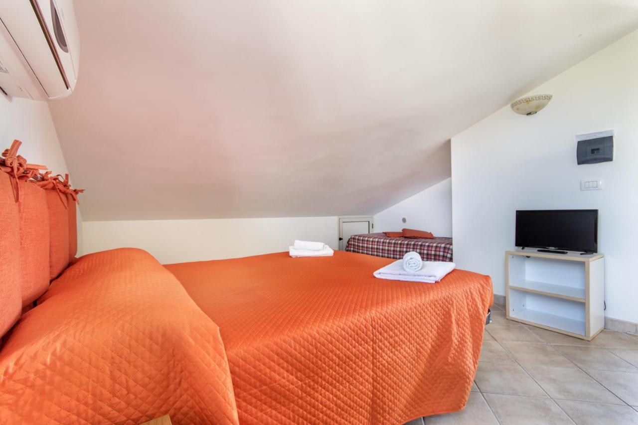 Case Vacanze Paradise Beach Vicino Cefalù Campofelice Di Roccella Exterior foto